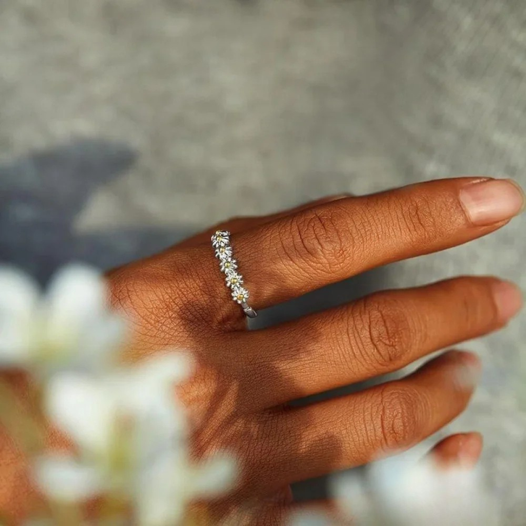 Anello Margriet in argento regolabile ed emaillato a mano