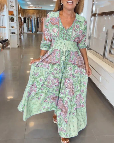 Abito estivo con scollatura a V e maniche 3/4