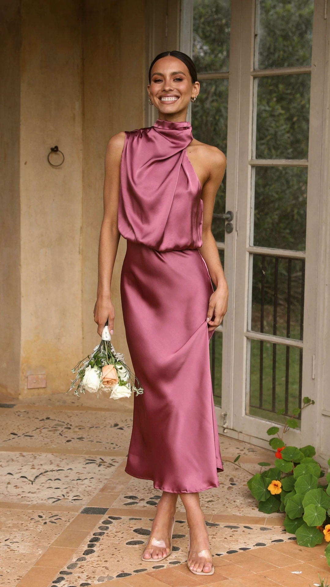 Rochella™ | Vestito Elegante in Raso Rosa Antico con Collo Alto