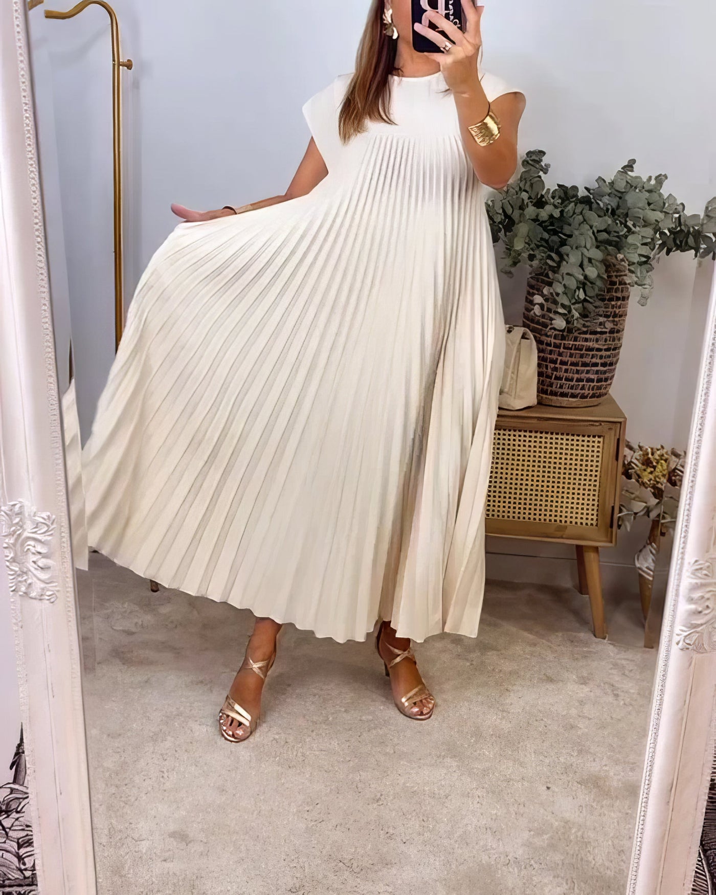 Abito Plissettato Semplice Senza Maniche